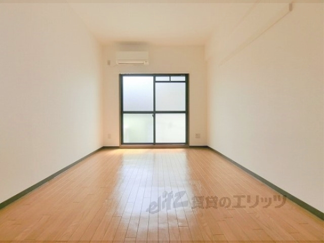 居室・リビング　居室