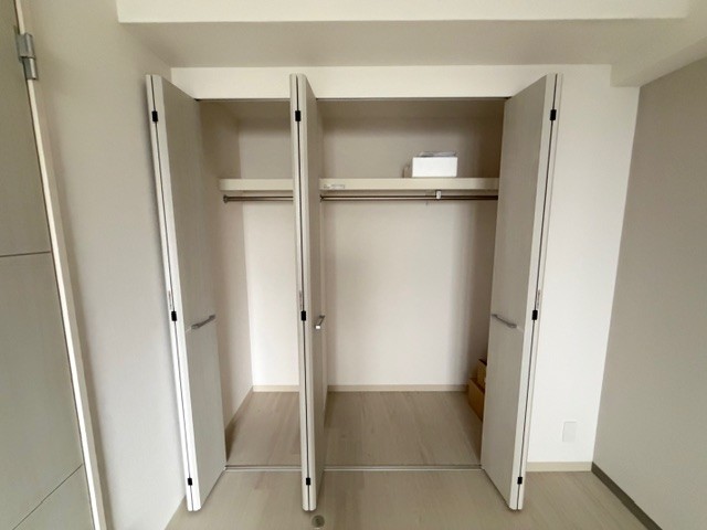 収納　フェリスシエロ堺　クローゼット