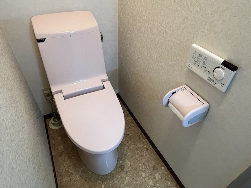 トイレ　シャワー付きトイレ（イメージ）