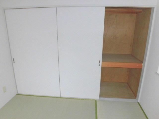 収納　他のお部屋の参考写真となります。