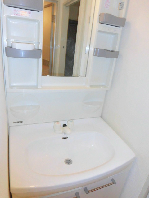 洗面設備　他のお部屋の参考写真となります。