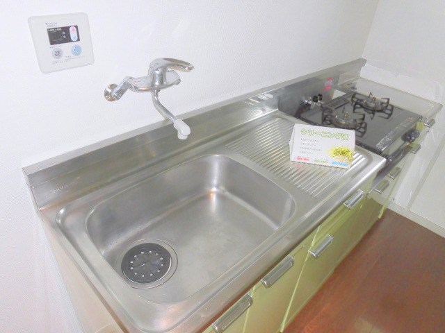 キッチン　他のお部屋の参考写真となります。