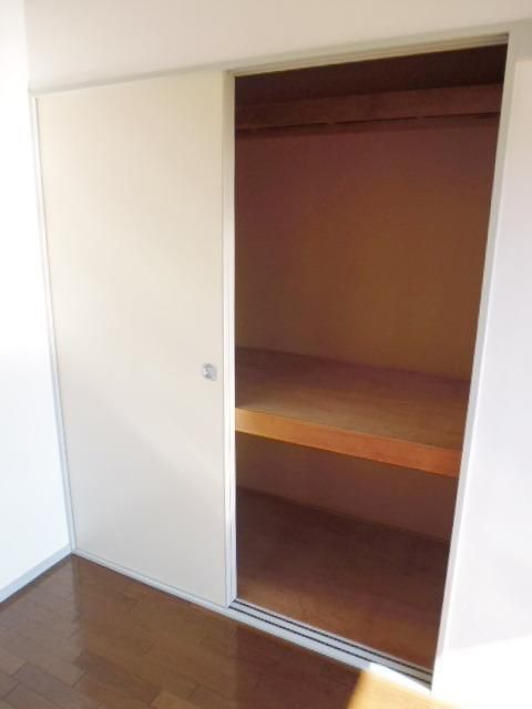 収納　★大きめの収納スペース★