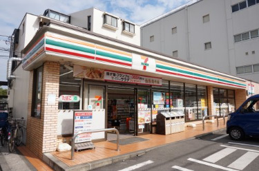 コンビニ　セブンイレブン 川崎子母口店（コンビニ）まで320m