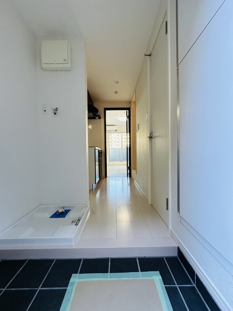 玄関　すっきりシンプルな玄関スペースです！※別部屋写真