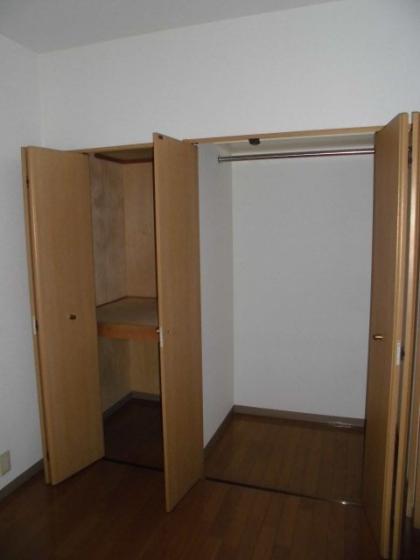 収納　洋室6帖クローゼット