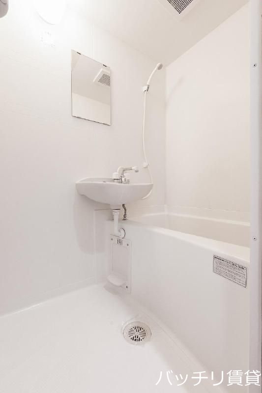 洗面設備　同型タイプの写真となります　現状用優先