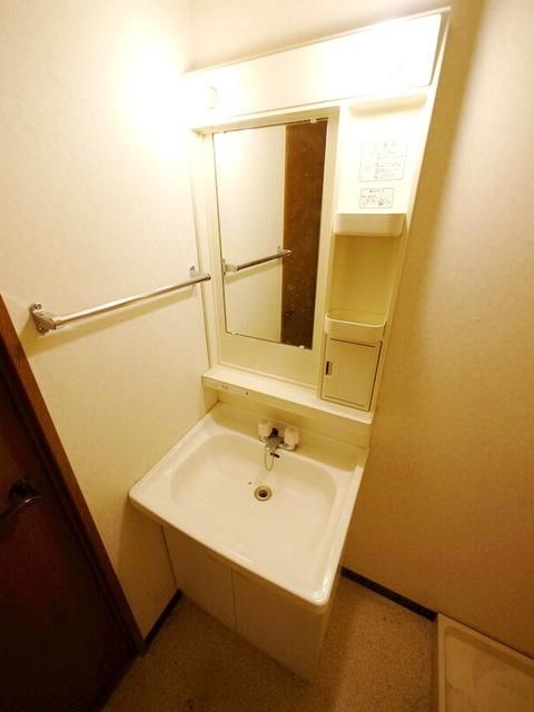 洗面設備　★独立洗面台の様子★