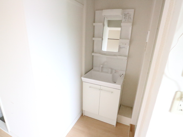 洗面設備　同系モデル写真