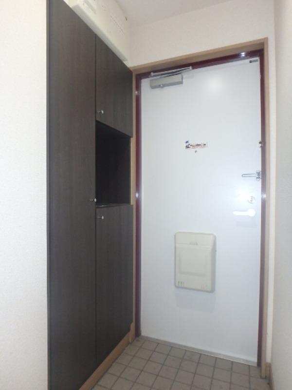 玄関　図面と現状に相違がある場合には現状を優先