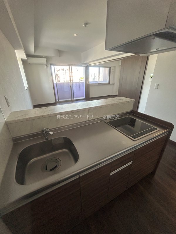 キッチン　テレビを見ながら、会話をしながらお料理ができる対面キッチン☆