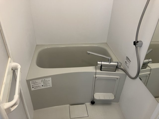 バス・シャワールーム　バス