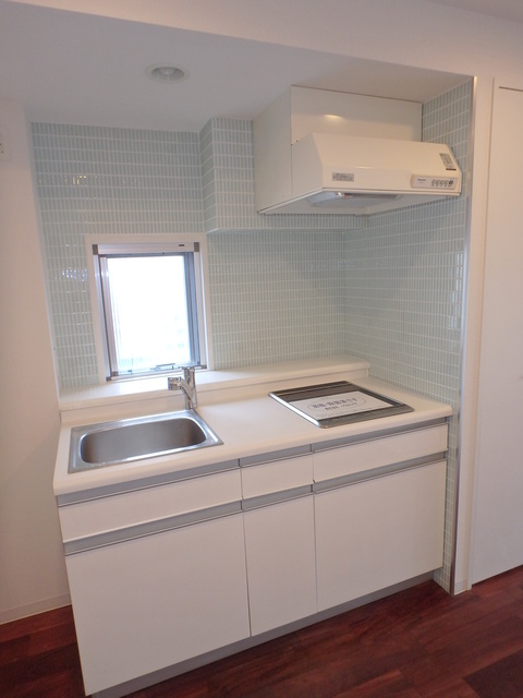 キッチン　ＩＨで火が出ず安心ですね