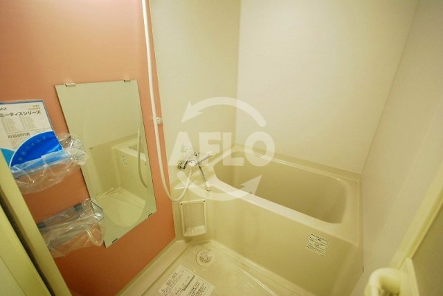 バス・シャワールーム　浴室（号室により色が異なります）