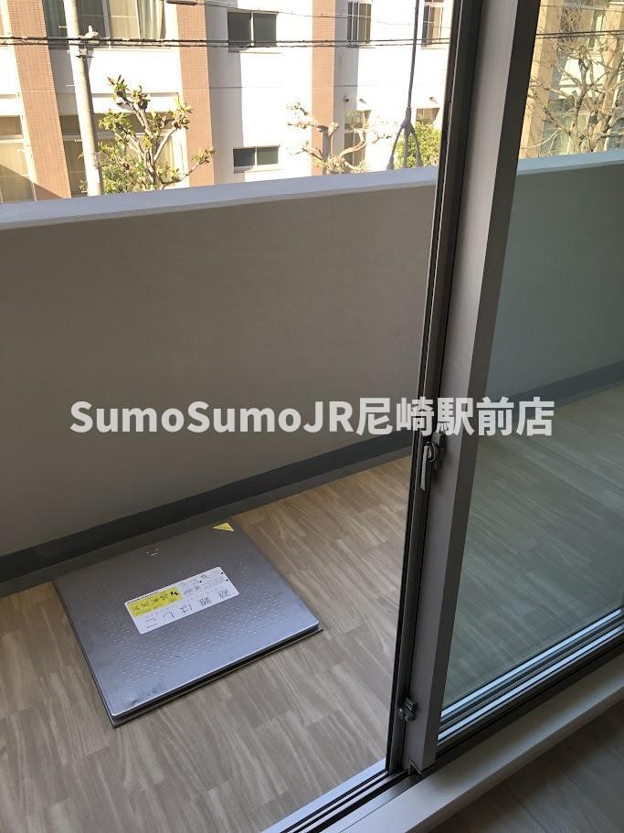 バルコニー　バルコニーからの眺めを楽しみながら食事をしませんか