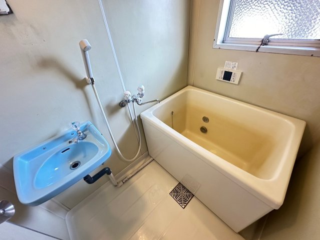 洗面設備　詳細は、RISUMO江坂本店までお問合せください♪