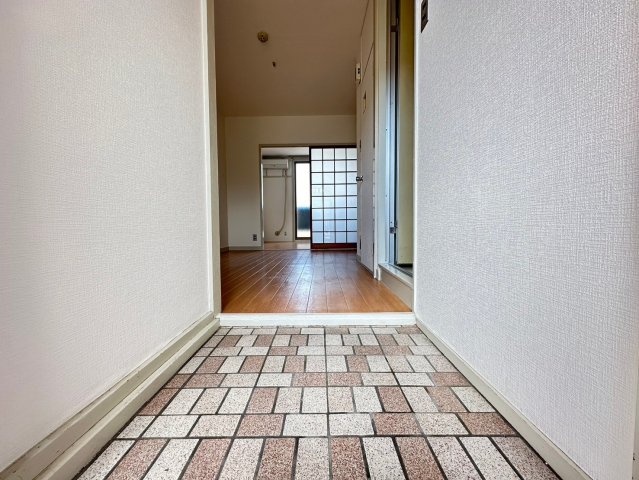 玄関　詳細は、RISUMO江坂本店までお問合せください♪