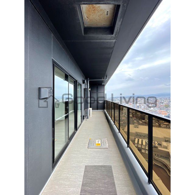 バルコニー　広々バルコニー