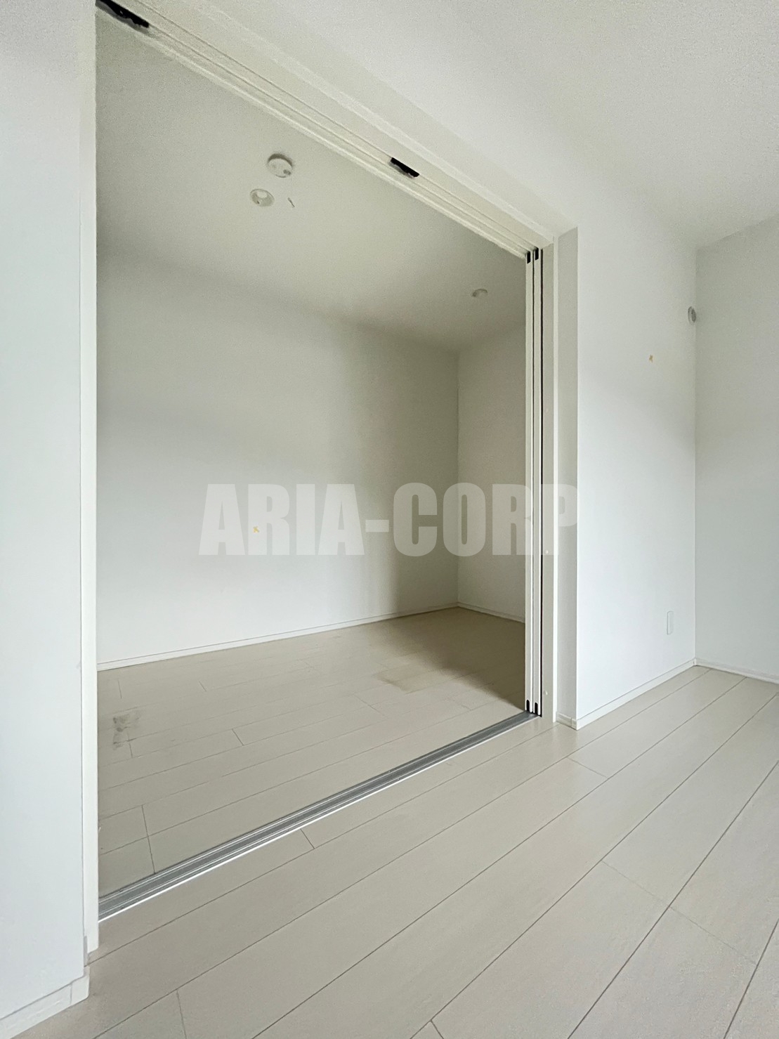 その他部屋・スペース　柱のでっぱりのない使い勝手の良い洋室です♪