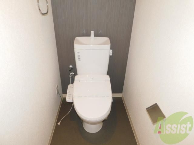 トイレ　ウォッシュレット付きです。