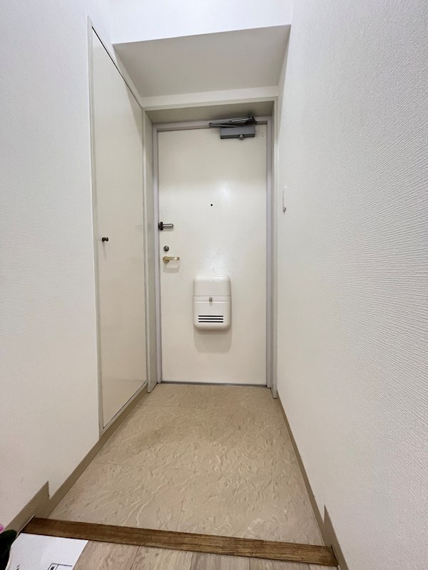 玄関　※参考写真