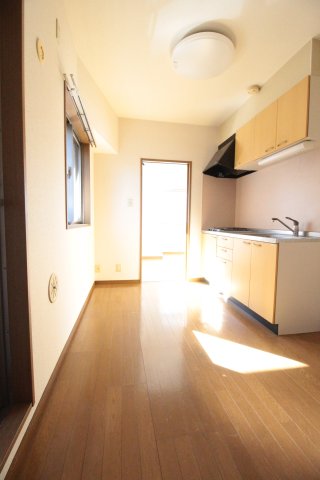 居室・リビング　ベルドゥムール　豊島区西巣鴨1