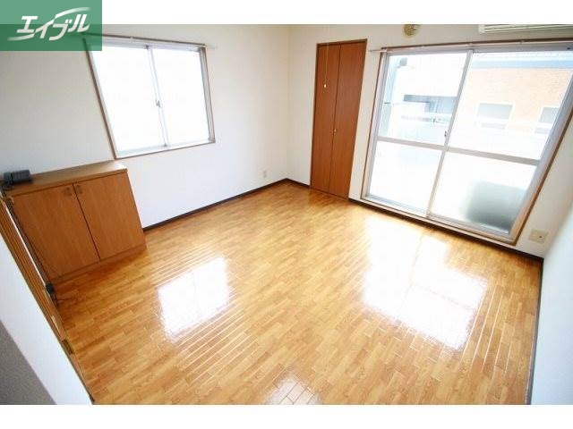 居室・リビング　角部屋