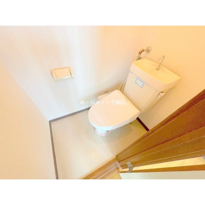 トイレ　ウォシュレット付きで快適な環境です♪