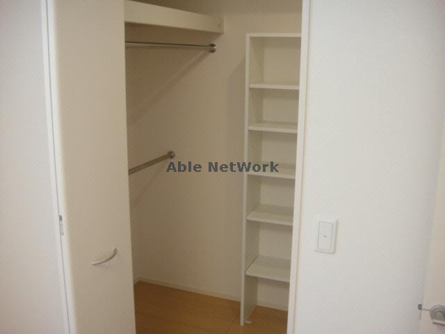 収納　※同型タイプです。