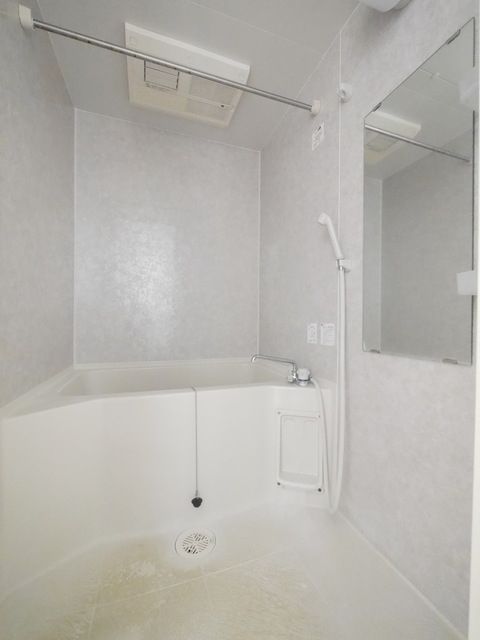 バス・シャワールーム　※別部屋参考写真です