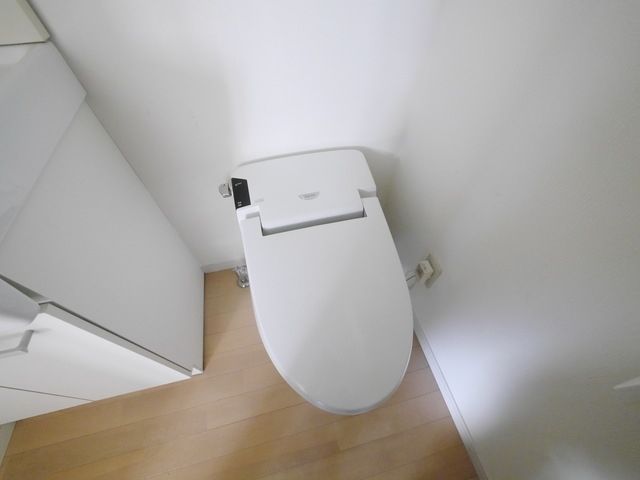 トイレ　※別部屋参考写真です