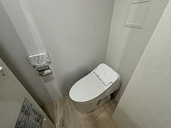 トイレ　トイレ