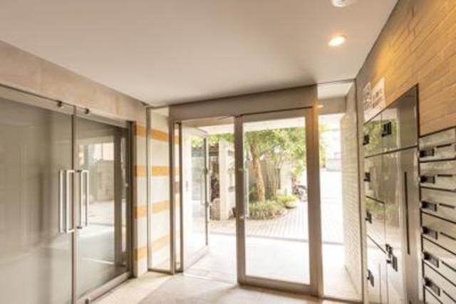 エントランス　建物の内部です