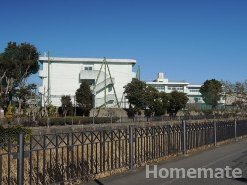 中学校　横浜市立西本郷中学校（中学校）まで929m