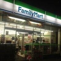 コンビニ　ファミリーマート淀川宮原店（コンビニ）まで73m