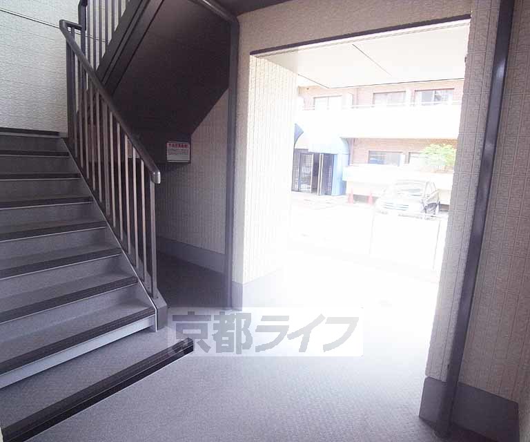 バス・シャワールーム　清潔感のあるお風呂です。