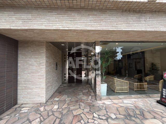 エントランス　アーバンフラッツ西中島　エントランス