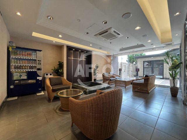 ロビー　アーバンフラッツ西中島　ロビー