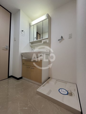 洗面設備　アーバンフラッツ西中島　洗面台