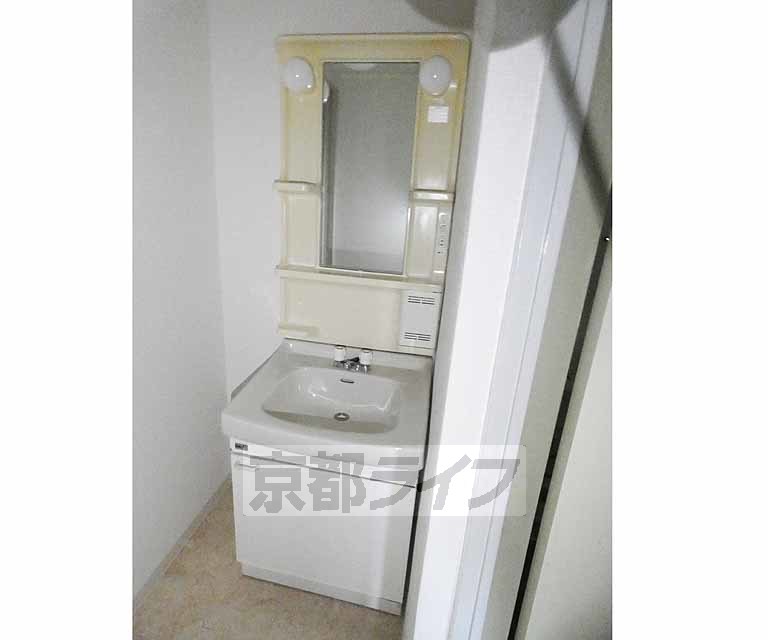 洗面設備　独立洗面台です。