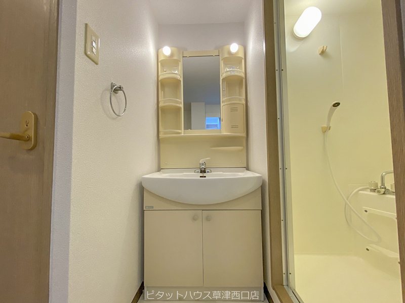 洗面設備　独立洗面台