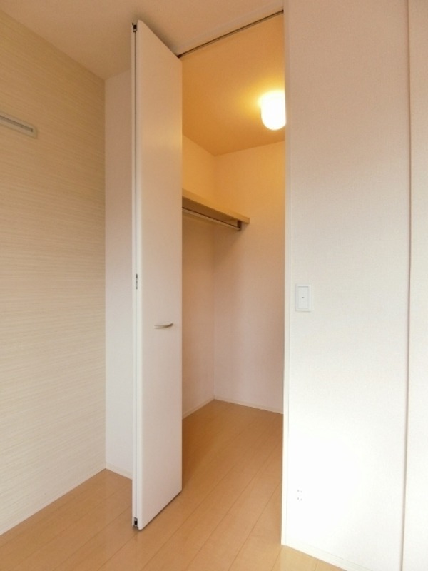 収納　図面と現状に相違がある場合には現状を優先