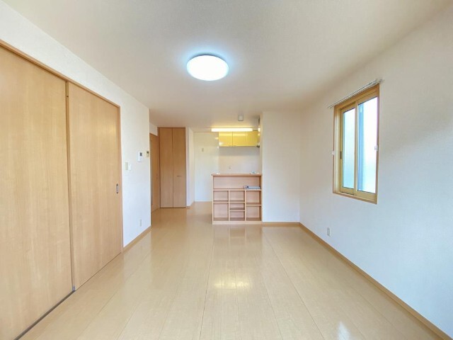 居室・リビング　他号室写真転用しています