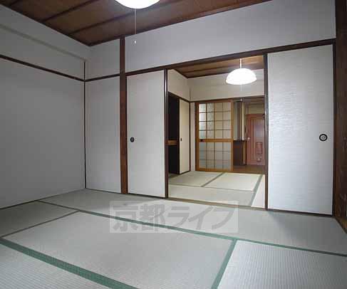 居室・リビング　広々二部屋あります！