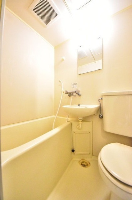 バス・シャワールーム　同建物参考写真