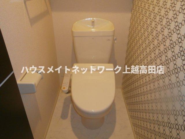 トイレ　温水洗浄暖房便座