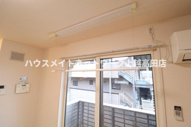 眺望　室内物干し（参考同型201号室室内写真）