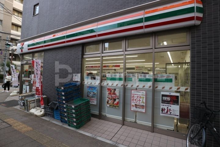コンビニ　セブン‐イレブン/市川駅南口店（コンビニ）まで150m