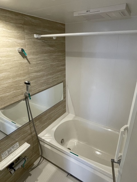 バス・シャワールーム　★追い焚・浴室乾燥機付き★