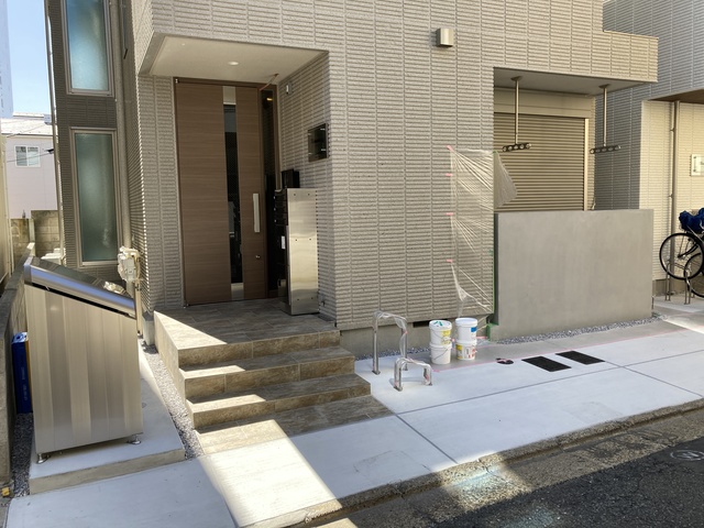 エントランス　★エントランス★